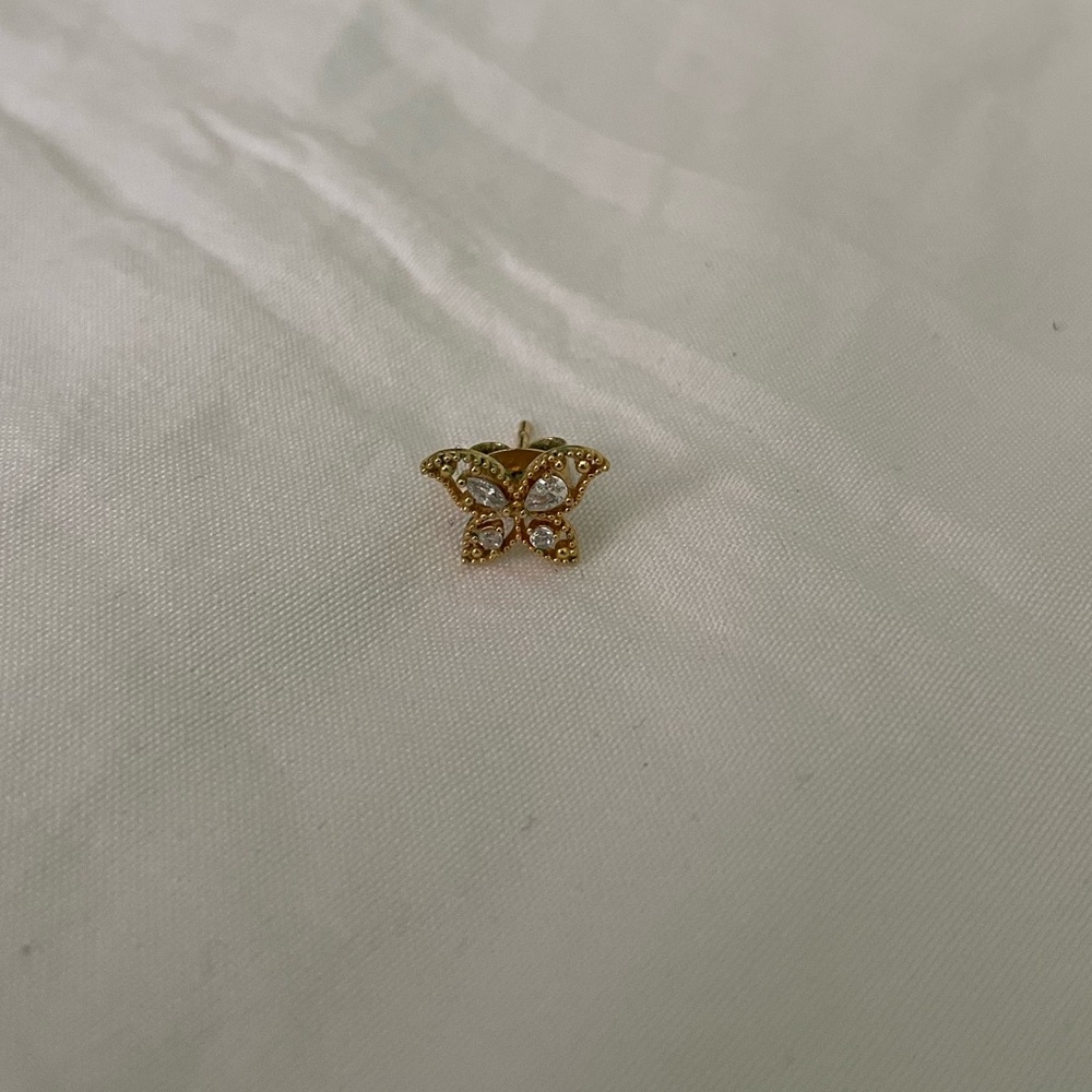 ONE Gold Butterfly Diamond Earring